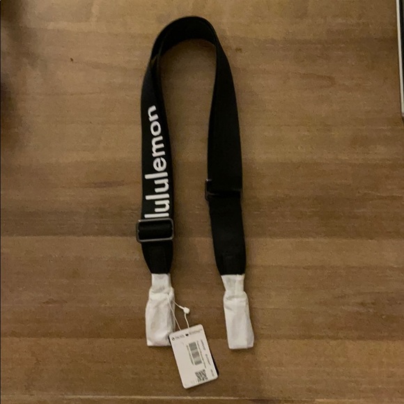 Lululemon Festival Shoulder Strap Black - Picture 4 of 4